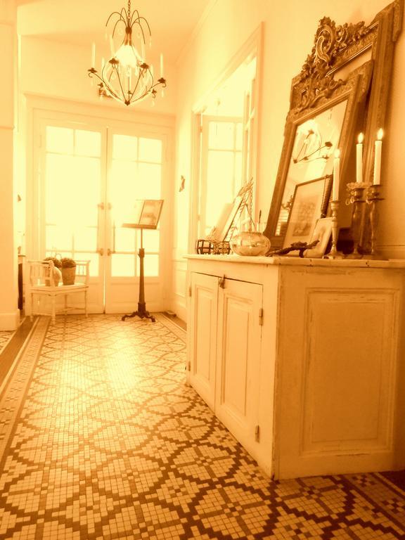 Hotel De La Providence Égliseneuve-dʼEntraigues Kültér fotó