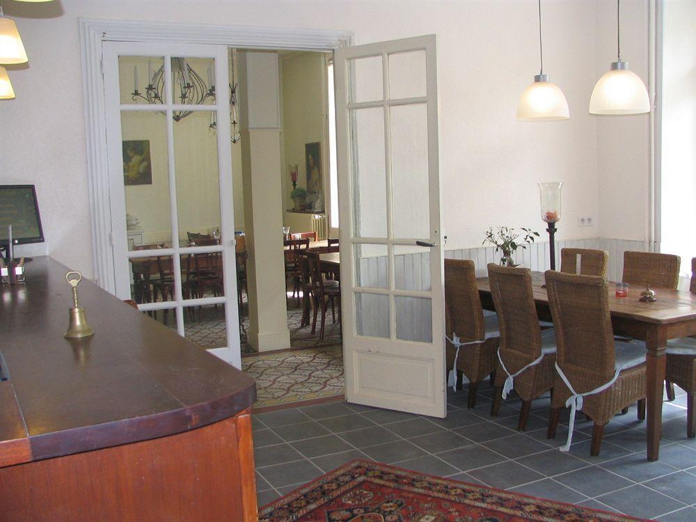 Hotel De La Providence Égliseneuve-dʼEntraigues Kültér fotó
